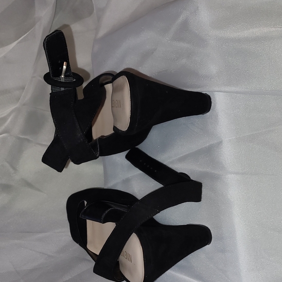 NINE WEST BLACK WEDGE STRAP AROUND THE ANKEL, GU - Picture 3 of 6